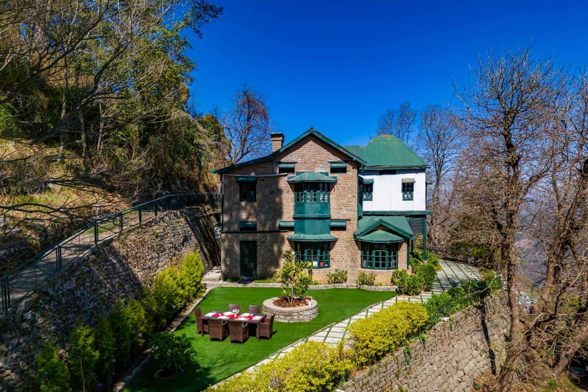 Stayvista At Padam Hill- Pet Friendly Villa With Garden Касаули Экстерьер фото